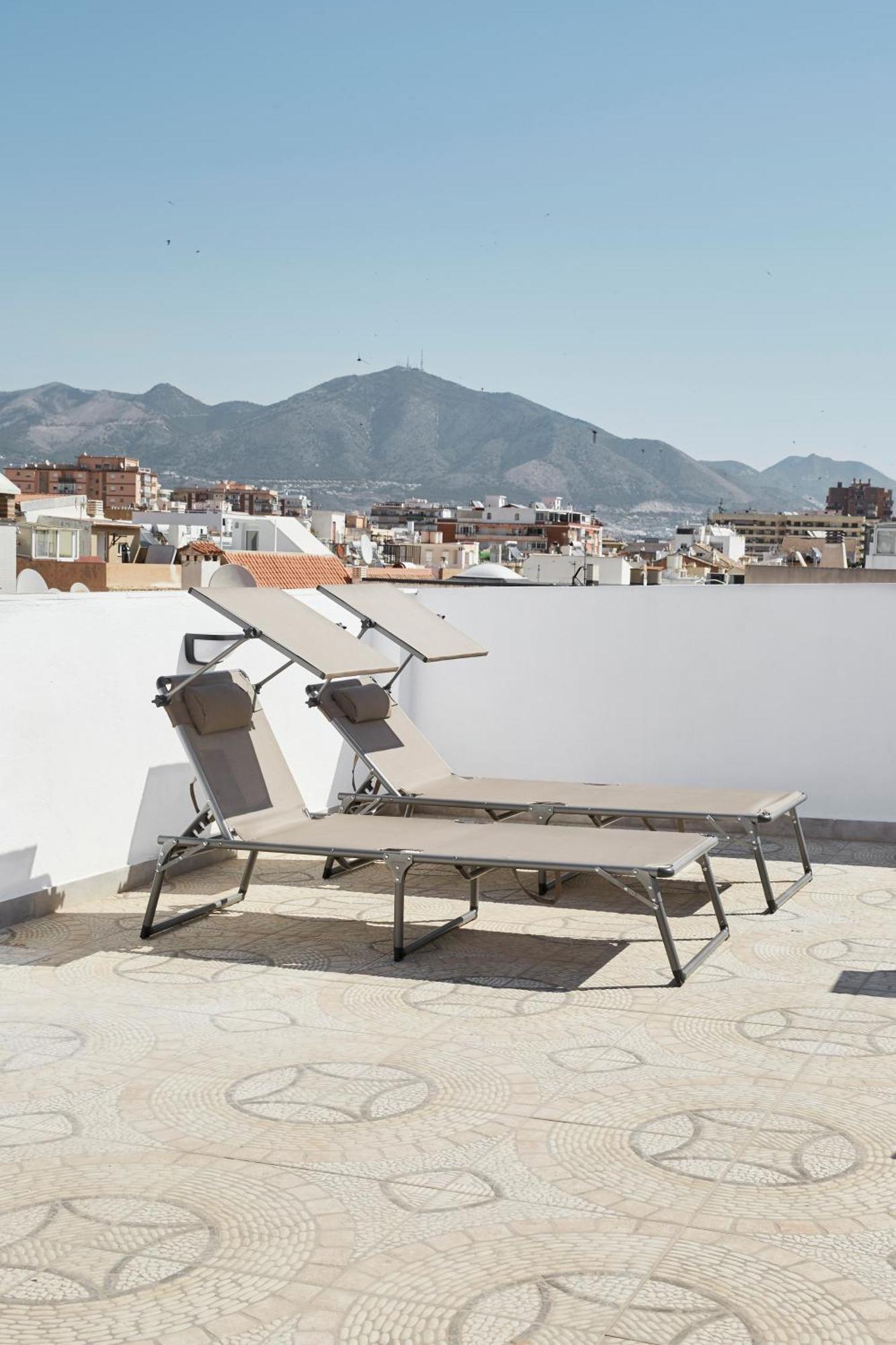 City Center Penthouse With Solarium 2 Minutes From The Beach 丰希罗拉 外观 照片