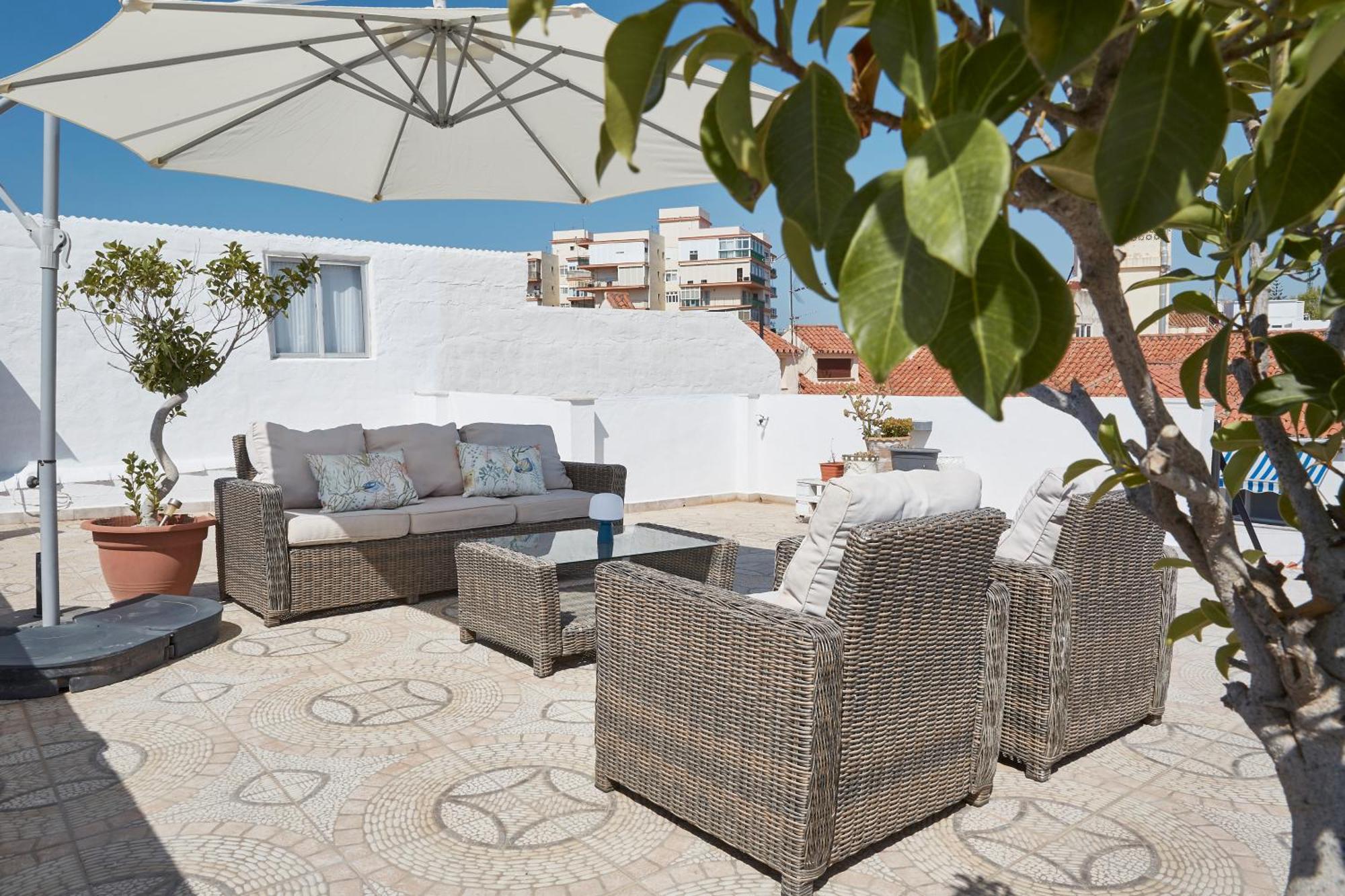City Center Penthouse With Solarium 2 Minutes From The Beach 丰希罗拉 外观 照片